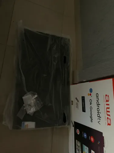 Tc smart 43 nova na caixa 