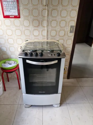 Fogão elétrico 4 bocas