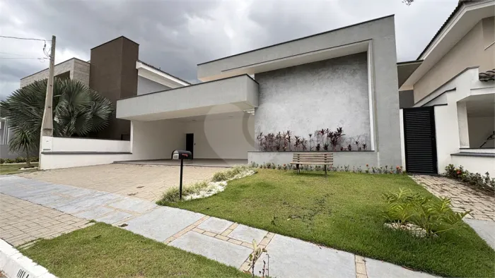 Casa á venda com 3 quartos no Condomínio Parque Esplanada em Votorantim SP