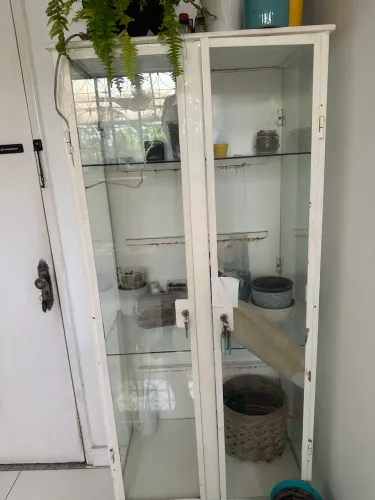 Armário hospitalar