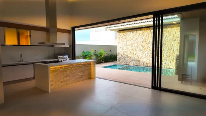 Casa de Alto Padrão à Venda no Alphaville