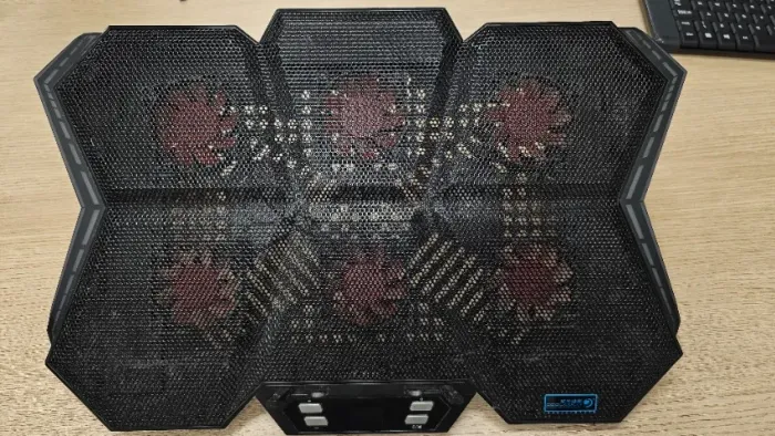 Base Resfriadora Gamer para Notebook - Marca Coolcold - 6 Ventoinhas e Painel Digital