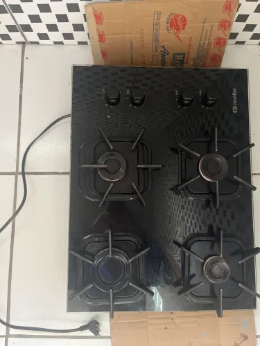 Oportunidade pra quem pode consertar, Cooktop 4 bocas de vidro temperado