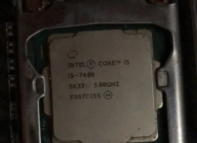I5-7400 de 7ª geração com cooler original