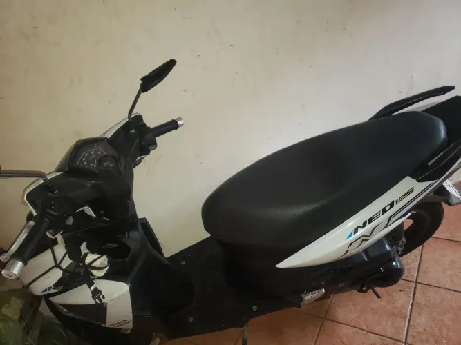 Moto Yamaha neo