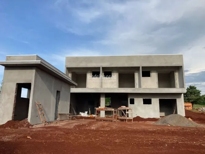 Casa de Condomínio em condomínio à Venda em Primeiro de Maio - PR