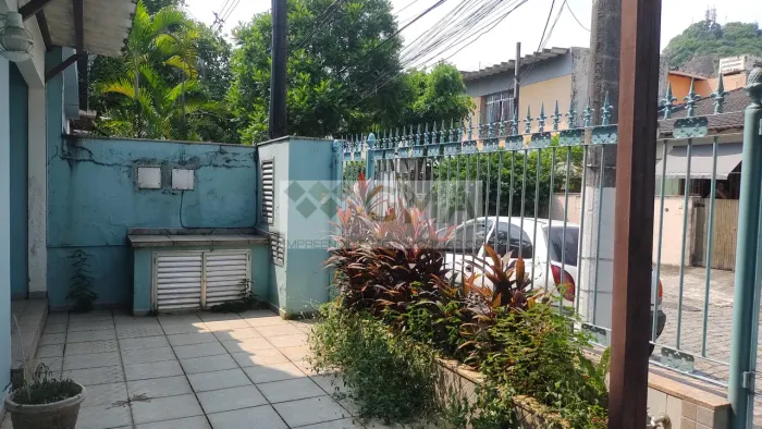 DUAS CASAS EM UMA de Condomínio na Freguesia (jacarepaguá) - Rio de Janeiro, RJ