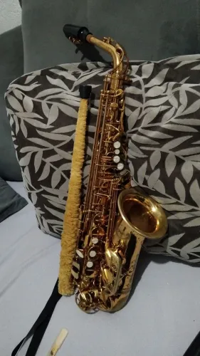 Vendo saxofone alto Condor !!completo!