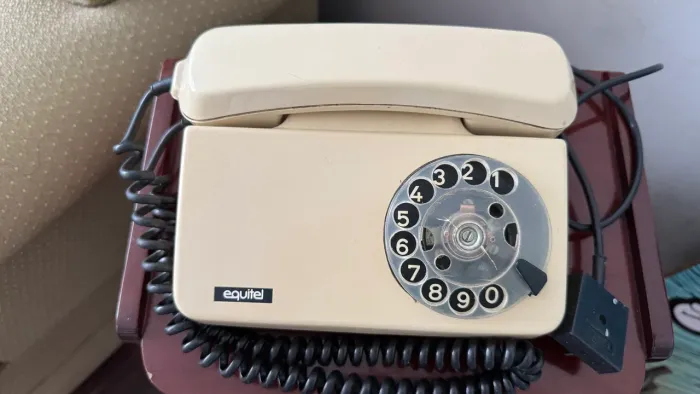 Aparelho de fone Equitel anos 90