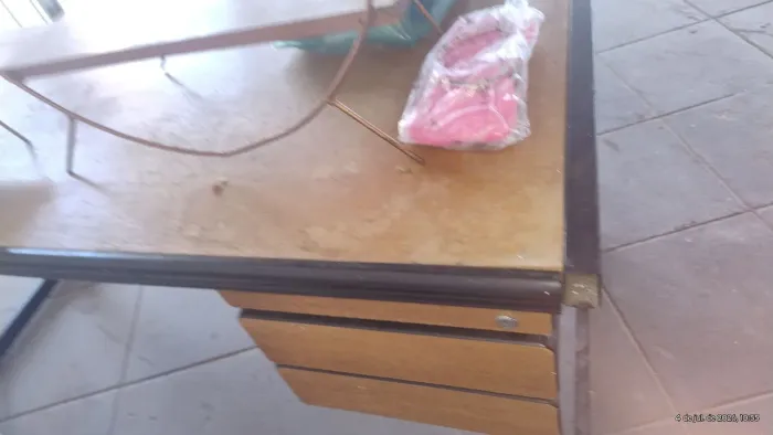 Mesa escritório usada