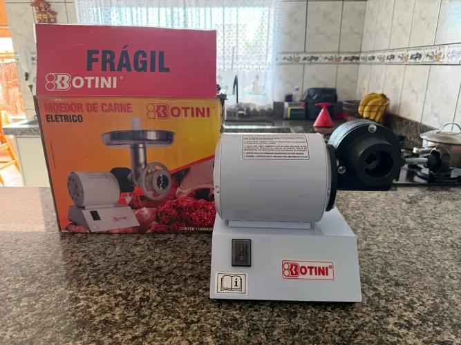 MÁQUINA DE MOER CARNE BOTINI (COMPLETA)
