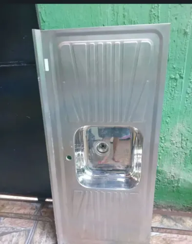 Pia de 1,20 padrão de Aluminio 150 reais não entrego .