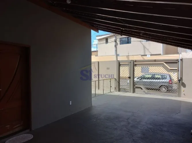 Locação de Casas / Padrão na cidade de Araraquara