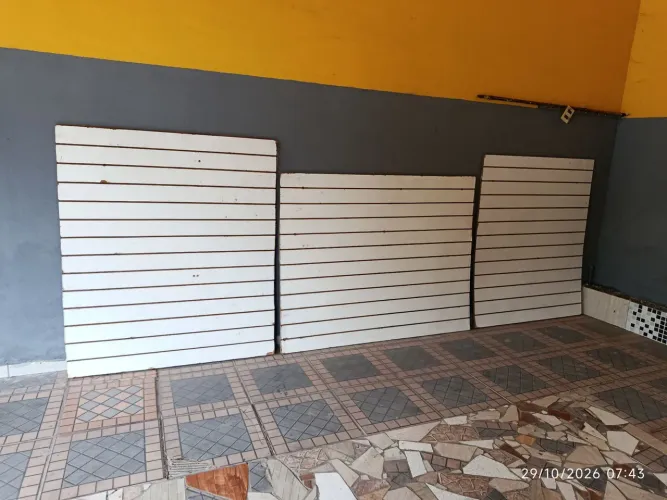 Placas de MDF com canaleta