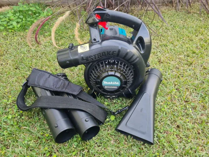 Soprador da Makita gasolina. Nunca usado