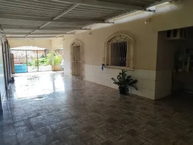 CASA MUITO LINDA EM MARITUBA