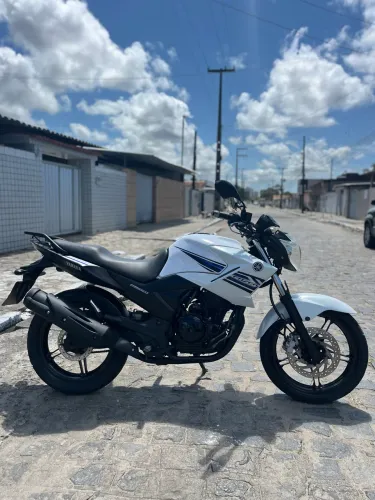 FAZER 2014 250 NOVA