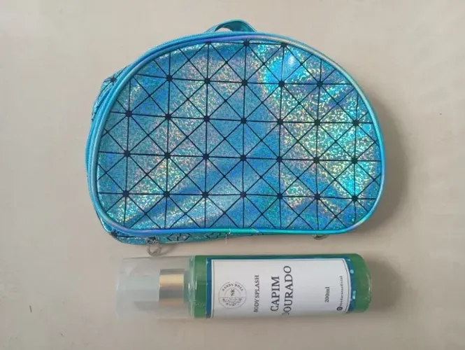 Kit Presente Necessaire Holográfica + Body Splash com Glitter