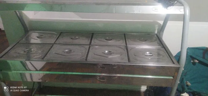 Balcão térmico de 8cuba de inox semi novo