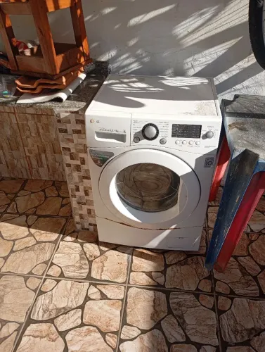 Máquina Lavar e Seca LG 110 Parada 