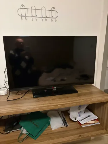 Tv AOC 32 polegadas. Perfeita. 