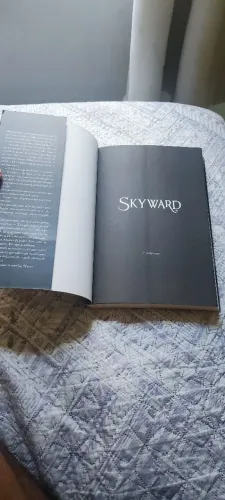 SKYWARD conquiste as estrelas