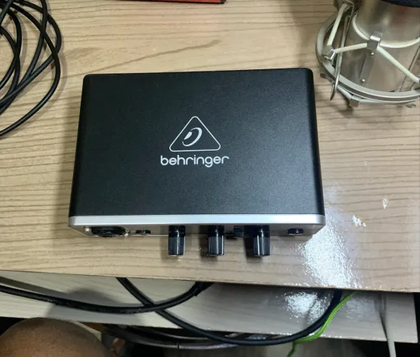 Interface de audio - Behringer UMC22