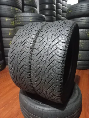 Pneu 205/60/16 Continental CrossContact. 2 pneus por R$200,00. Disk entrega 