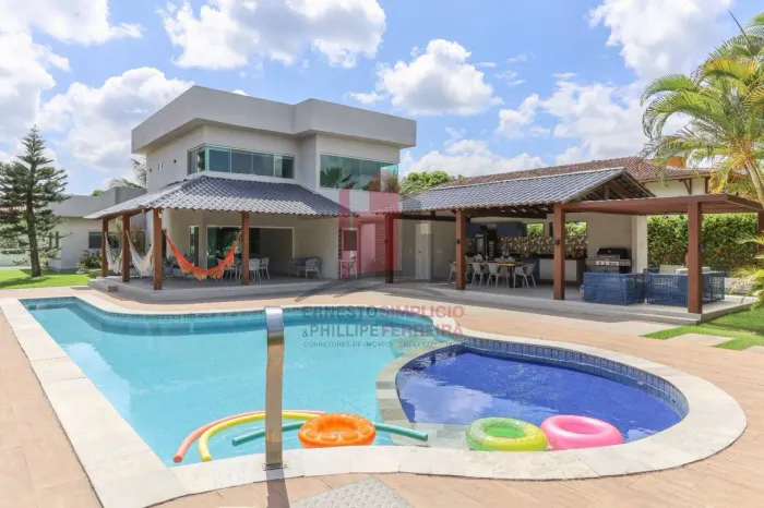 ALUGUEL - Casa em Condomínio c/ Piscina e Espaço Gourmet