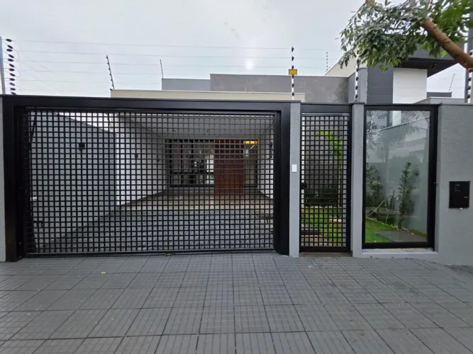 Casa à venda em Maringá, Jardim Oriental, com 3 quartos, com 149.95 m²