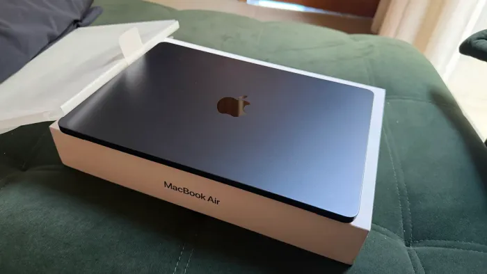 MacBook Air M5 16/512gb