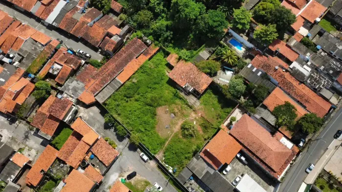 Terreno 1.800m² à Venda | Av. dos Africanos | Ideal para Empresas e Galpões