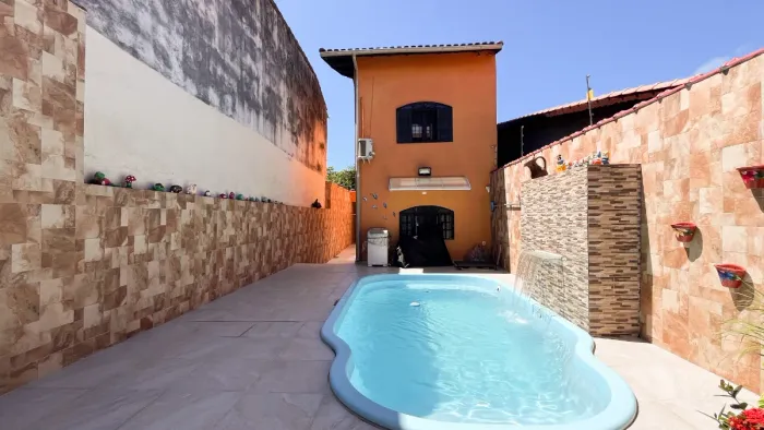 Sobrado para venda em Cibratel II com 2 quartos, sendo 2 suítes, 150m²