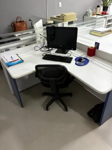 Mesa estação de trabalho ilha 4 cabines 