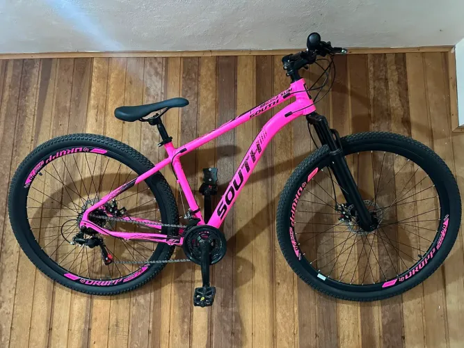 Bicicleta aro 29 freios a disco alumínio nova