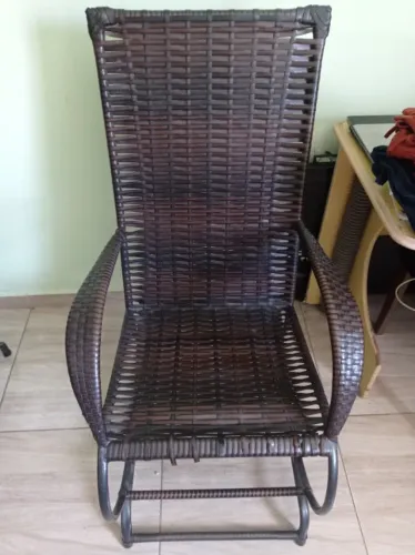 Vendo duas cadeiras de balanço