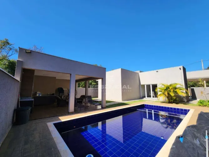 Casa com 3 dormitórios à venda, 179 m² por R$ 820.000,00 - Condomínio Ninho Verde II - Par