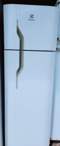Vendo geladeira electrolux 