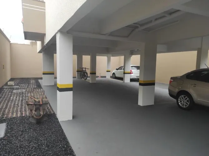 Alugo apartamento no bairro Santa Monica