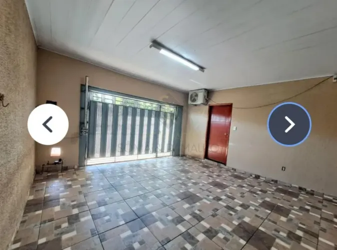 Casa à venda com 237,87 m² de área construída, edícula e quintal com piscina no bairro Jar