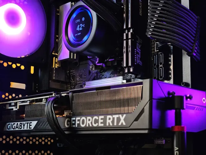 PC high end RTX 5070 12GB | RYZEN 7 7800X3D | 16GB DDR5 6000MHz