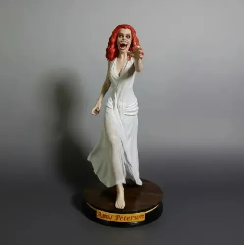 Amy Peterson (fright Night 2) Action Figure