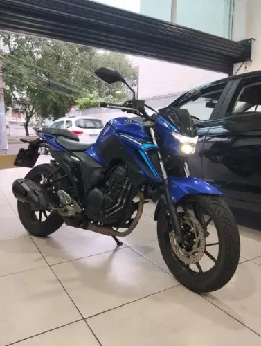 YAMAHA FZ25 FAZER 2025