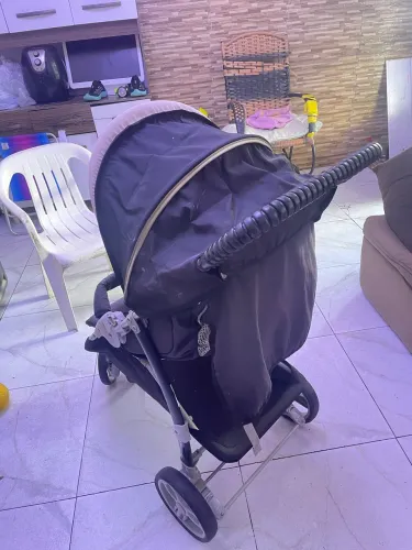 Vendo carrinho bebê 170 zap *88