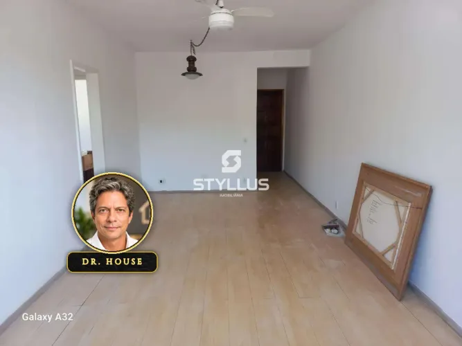 Apartamento Grande com Planta Diferenciada e Vaga na Escritura em Piedade! M28L