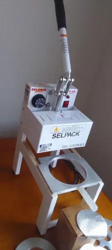 SELADORA COPOS/POTES/127 VOLTS PARA SELO DE ALUMÍNIO.