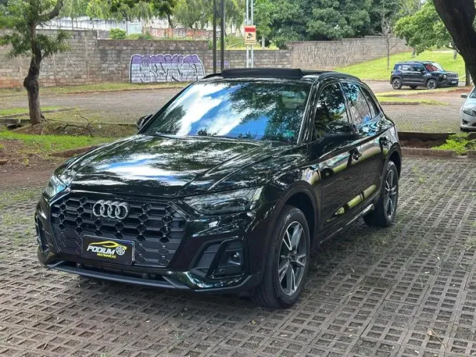 Audi Q5 Perf. Black 2.0 TFSIe S.tr. QT (hib.) 2024