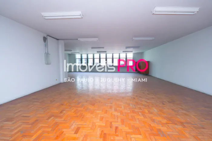 Prédio Comercial 7 andares, ar condicionado, 3517m² Monousuário