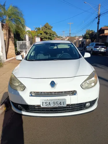 Renault Fluence Sed. Dynamique 2.0 16V Flex Aut. 2013