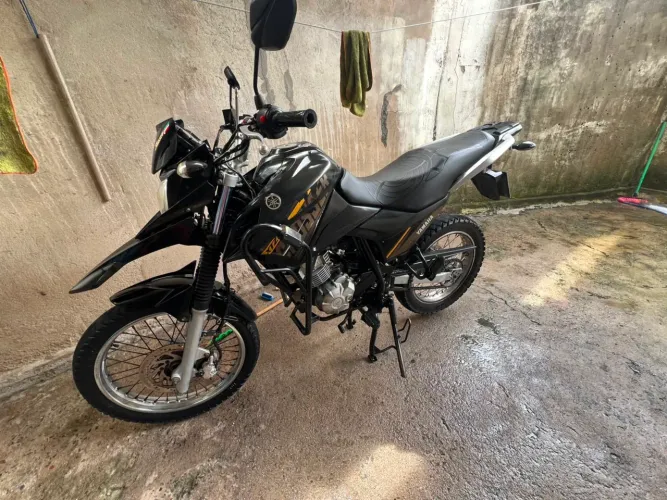 Aluguel de Moto Cross 150 Preta 2020